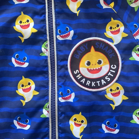 Baby Shark Kids Jacket 💙 2T - Picture 2 of 7